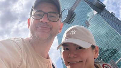 老婆默默買進台股「賺到女兒們的學費了」！吳鳳來台20年⋯解鎖第一次