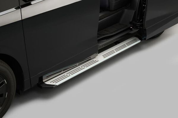 ▲新一代Nissan Elgrand日本接單開跑！以全新大改款加豪華內裝鎖定TOYOTA Alphard。（圖／翻攝自Nissan）