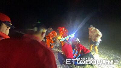 驚魂夜！南澳神秘海灘露營遭巨浪捲走　女子抓浮球獲救、男仍失蹤