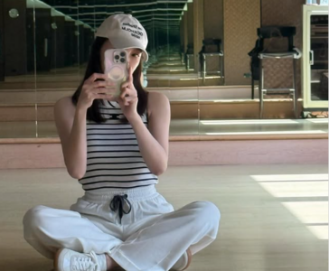 51歲曾馨瑩曬練舞倩影！　網友看傻：以為是16歲女兒