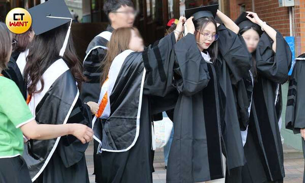娛樂報報／孫淑媚用「這名」拿學位　碩士帽的戴法引發熱議
