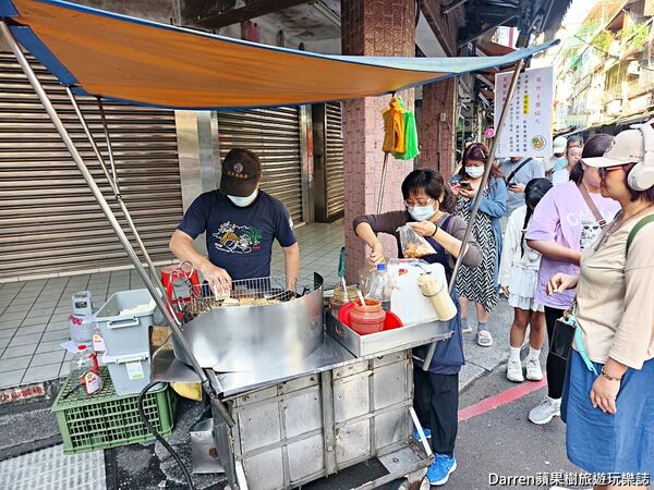 ▲▼七堵無名臭豆腐。（圖／部落客DARREN蘋果樹旅遊玩樂誌授權提供）