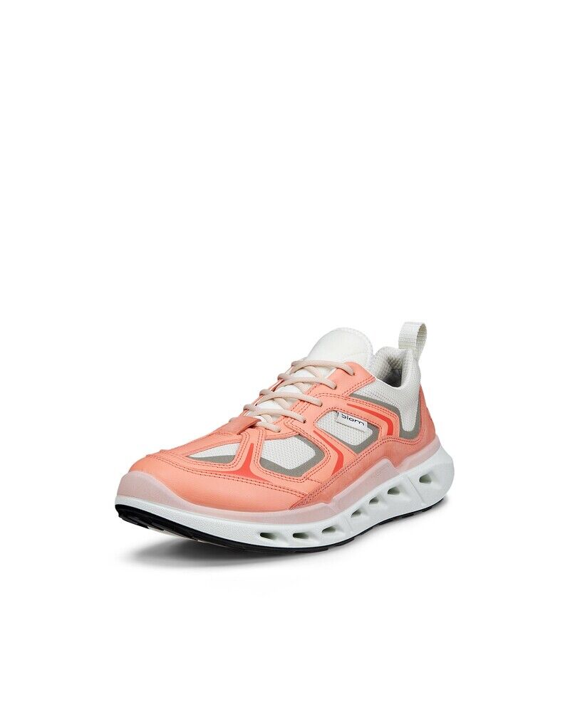 皮克敏玩家必收！2026六雙「舒適好走萬步鞋」推薦：New Balance、HOKA、Nike Air Max 95 到 ECCO 一次看