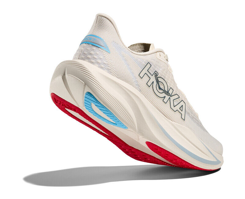 皮克敏玩家必收！2026六雙「舒適好走萬步鞋」推薦：New Balance、HOKA、Nike Air Max 95 到 ECCO 一次看