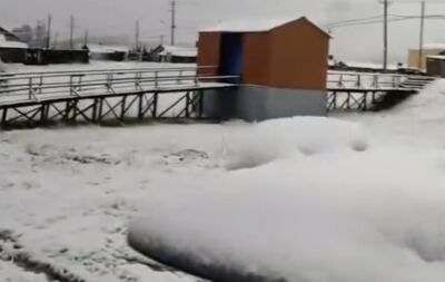 「中國冷極」飄六月雪秒變冬天　居民一覺醒來窗外白茫茫一片