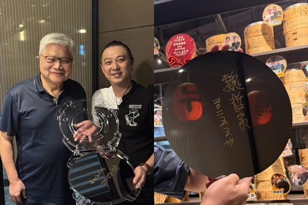 台中烤鴨名店曬「晶片原型」照片 竟然是魏哲家送的!一票驚呼