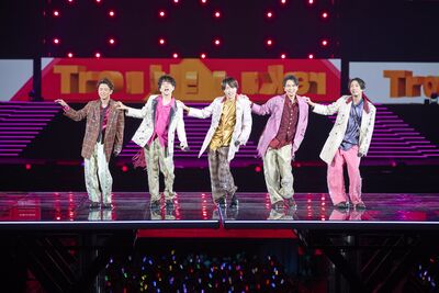 嵐東京巨蛋最終場爆「闖入偷拍」！3男混入現場遭逮　手法超誇張