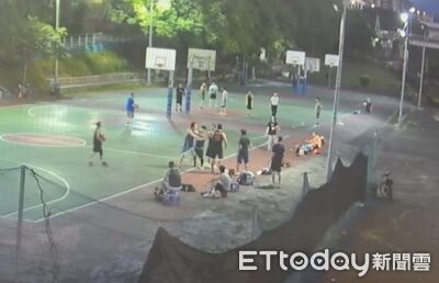 新店籃球場爆衝突!場外噴垃圾話砸板凳揮拳 鼻樑骨折濺血互告