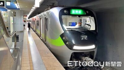 台鐵基隆站號誌故障！尖峰時段列車停駛　搶修後恢復通車