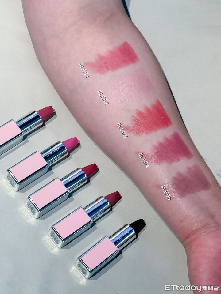 資生堂,YSL,唇膏,彩妝,試開箱,。（圖／記者李薇攝、品牌提供）