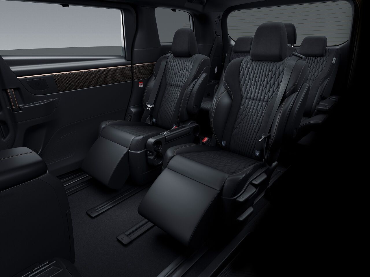 ▲TOYOTA Alphard、Vellfire日本推新年式！維持一貫的霸氣、豪華。（圖／翻攝自TOYOTA）