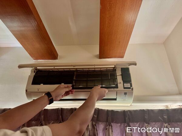 開冷氣不冷又飄臭味　達人揭三大崩潰狀況：塞住變果凍還會狂漏水！
