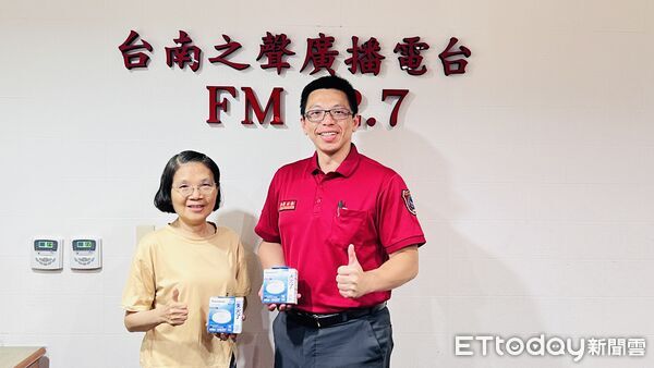 台南市警三分局義勇交通警察中隊三日舉行新、卸任中隊長交接典禮，由三分局長劉怡宗親自主持監交儀式。（記者林云翻攝，下同）
