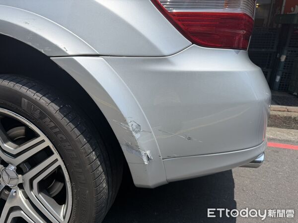 ▲▼公車閃違停             。（圖／記者陳以昇翻攝）
