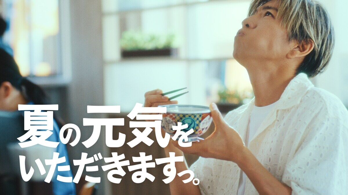 ▲▼木村拓哉改掉伸舌頭吃相!新廣告大吞最討厭食物。(圖/翻攝自X)