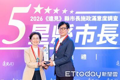 五星市長再傳捷報!陳其邁最新民調滿意度逼近7成 喊話做好做滿