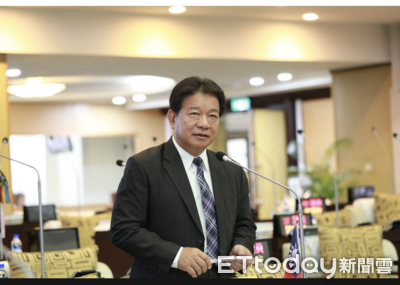 前台南議長郭信良涉侵占政治獻金 法官裁定100萬元交保