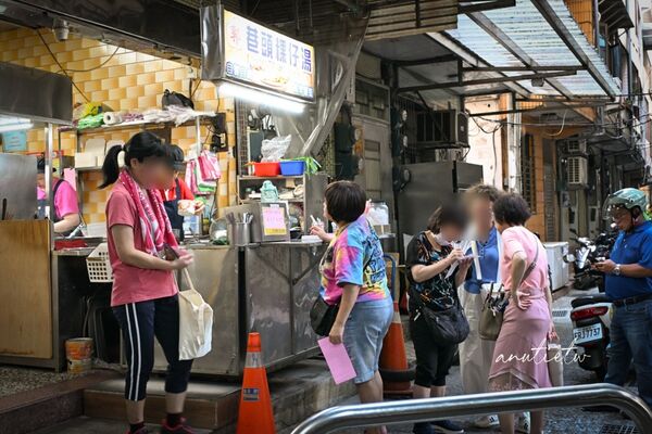 ▲▼郭家巷頭粿仔湯。（圖／部落客水晶安蹄不務正業過生活授權提供）