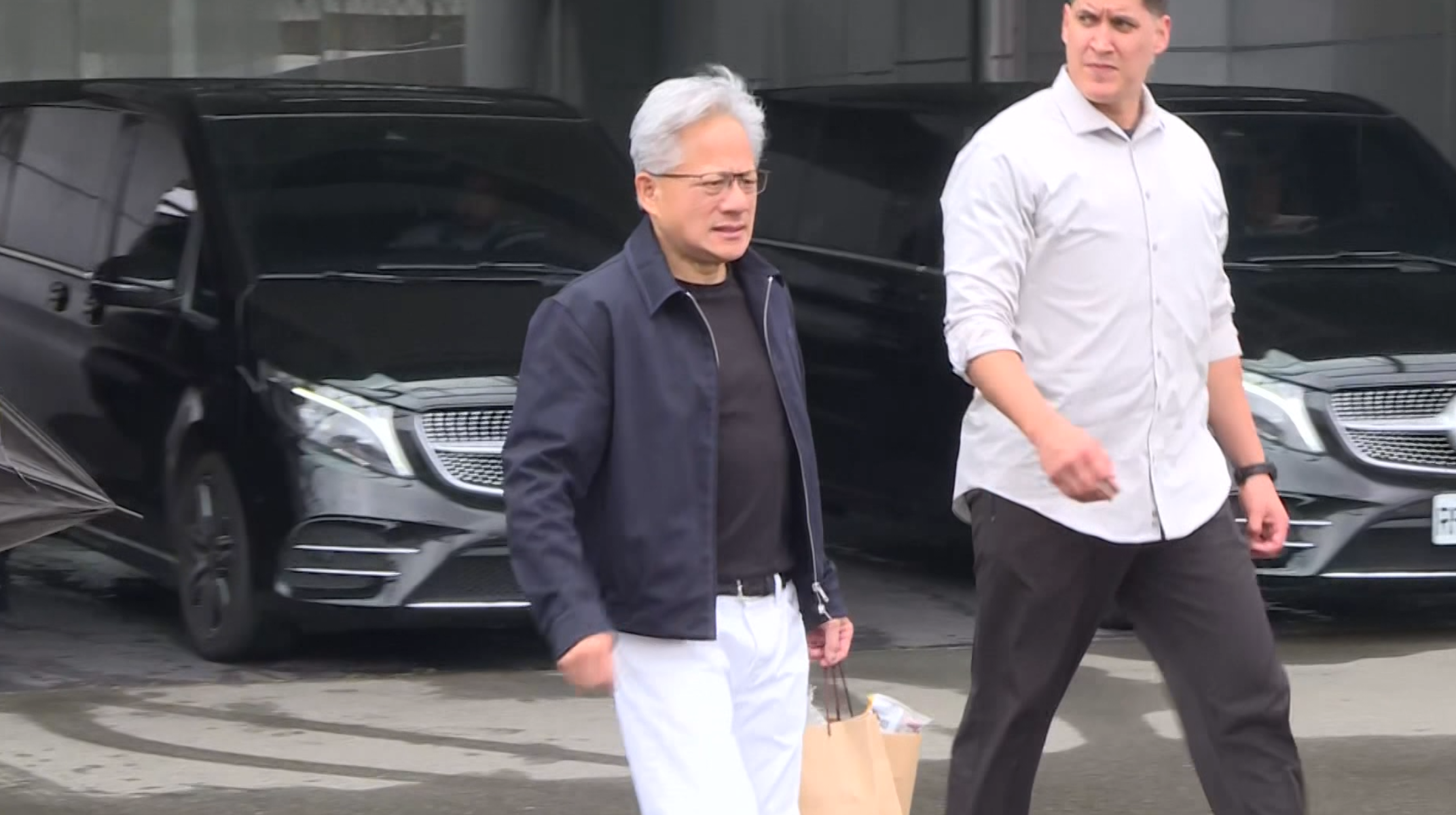 ▲▼輝達執行長黃仁勳今日離開台灣前往韓國。（圖／攝影中心）