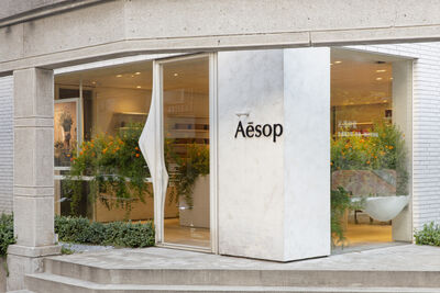Aesop把整間店變成花店！全系列香水讓你一次試遍、買2瓶送鮮花