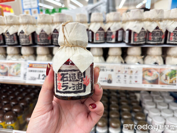▲▼石垣島購物，邊銀食堂石垣島辣油。（圖／記者蔡玟君攝）