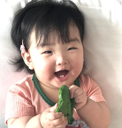 ▲▼姜新孝秘密生娃了！新婚才18天「抱女兒現身」　網驚呆。（圖／翻攝自姜新孝IG）