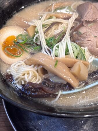 ▲▼博多とんこつ真咲雄。（圖／小虎食夢網授權提供）