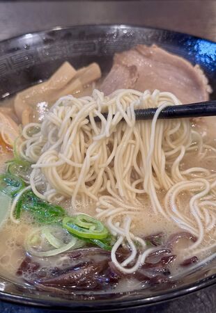 ▲▼博多とんこつ真咲雄。（圖／小虎食夢網授權提供）