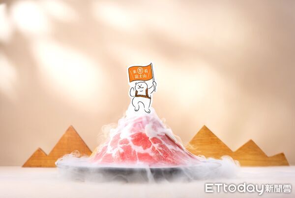 ▲王品旗下四大火鍋推畢業季優惠　身分證對中1碼送肉肉山。（圖／王品提供）