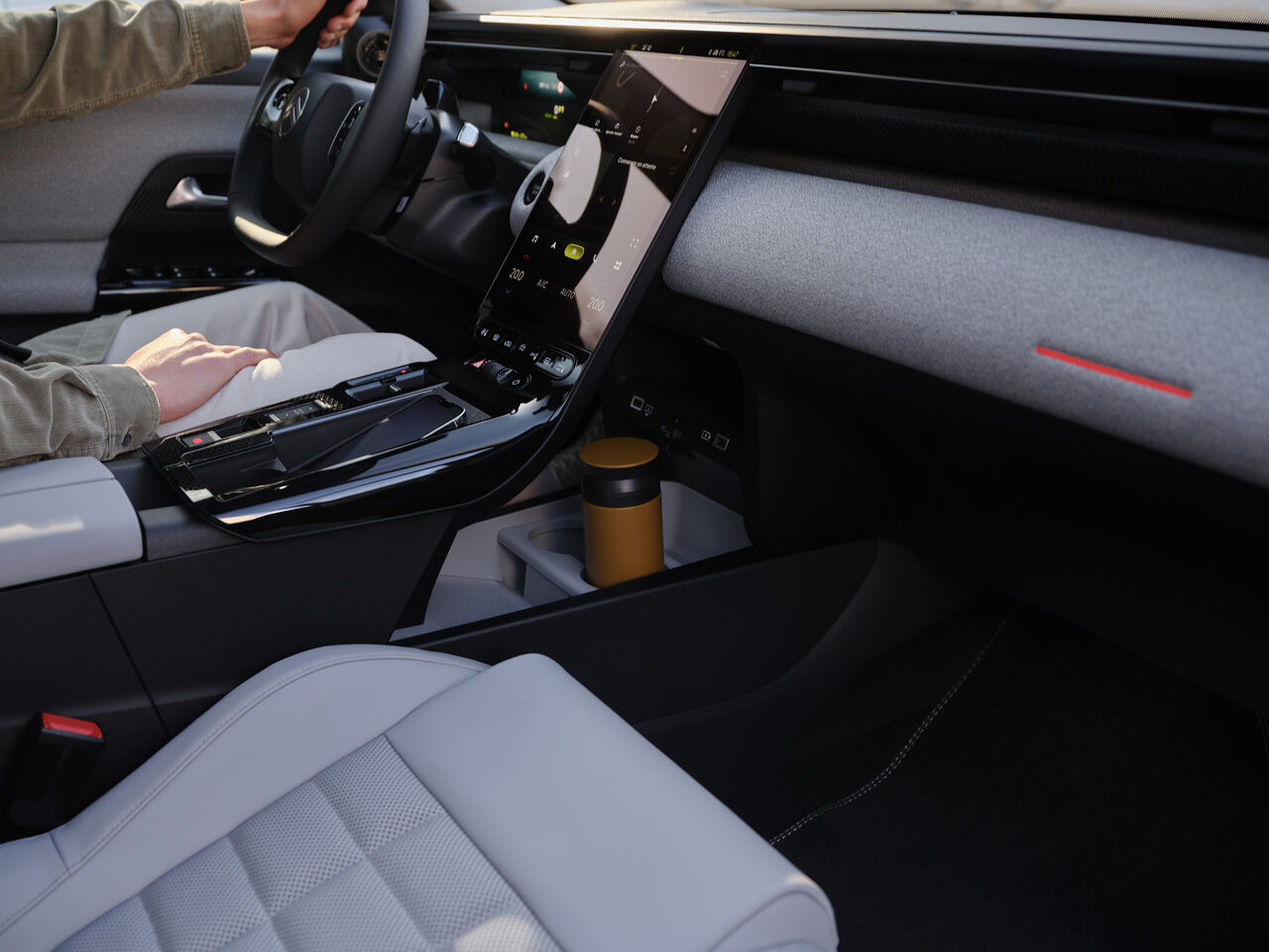 ▲國產車就能買法系進口休旅！全新CITRO&Euml;N C5 AIRCROSS不僅帥氣又舒適，養起來更是輕鬆低負擔。（圖／記者徐煜展攝、CITRO&Euml;N）