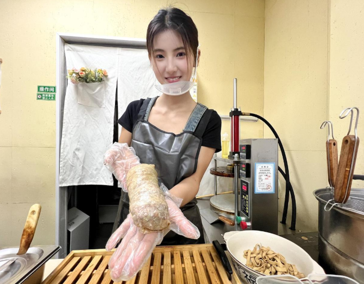 ����½���̾�Ů����Ա��ת���������� ��ͼ/�����Գ����ţ�