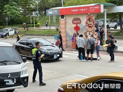 金門機場前車禍！女導遊斑馬線上被撞送醫　駕駛不禮讓釀禍