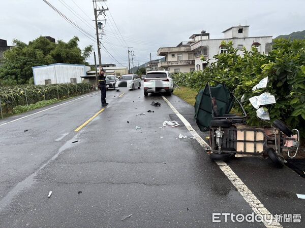 ▲▼宜蘭礁溪休旅車猛撞代步車，老婦人慘死。（圖／記者游芳男翻攝）