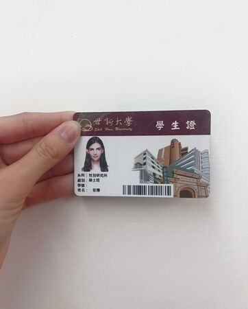 ▲▼世新校長畢典失言「快結束自己」碩士生佳娜發聲。（圖／翻攝自Instagram／_tatiana_lin）