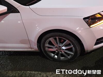 雨彈狂炸高雄！路面驚現大坑洞　5車「集體爆胎」車主衰噴錢