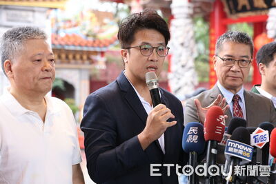 沈伯洋批北市公務員假日搞攻防　大地處總工程司嗆：別轉移焦點
