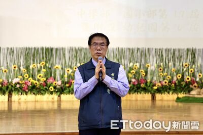 黃偉哲出席慈濟高中、聖功女中、黎明高中畢典　祝福畢業生勇敢逐夢
