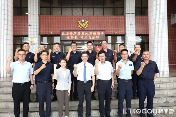 ▲檢察長林彦良到東港警分局舉行選舉查賄制暴座談             。（圖／記者陳崑福翻攝）