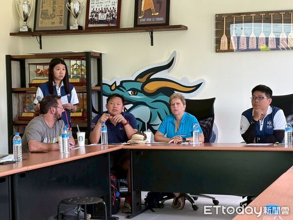 ▲▼花蓮縣CCWC賽事執行委員會陪同國際龍舟聯合會進行賽事意見交換及專業建議。（圖／花蓮縣政府提供，下同）