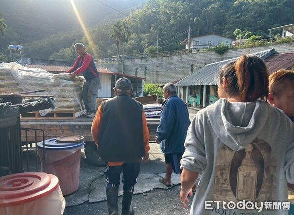▲農業資材補助是縣府透過補助農用肥料，協助改善作物肥培管理及農業生產環境，降低耕作成本。（圖／花蓮縣政府提供，下同）