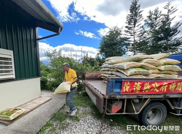 ▲農業資材補助是縣府透過補助農用肥料，協助改善作物肥培管理及農業生產環境，降低耕作成本。（圖／花蓮縣政府提供，下同）