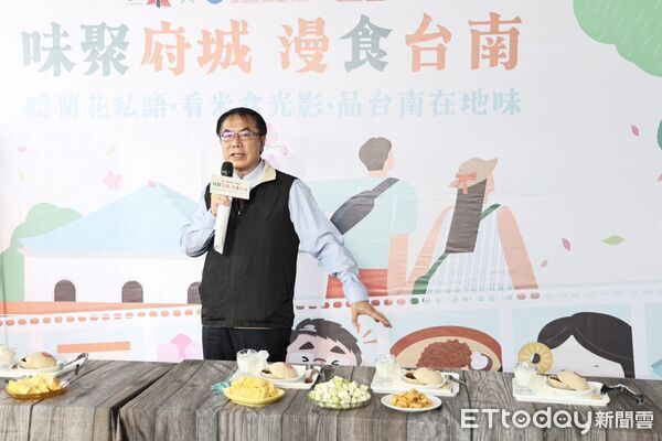 ▲「味聚府城 漫食台南」優質農產展售活動在遠百嘉義登場，集結15家台南在地農特產品業者跨縣市展售。（記者林東良翻攝，下同）