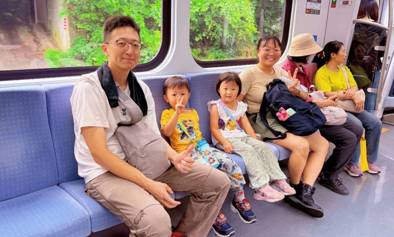 ▲基隆百組親子家庭搭火車趣。（圖／記者郭世賢翻攝）
