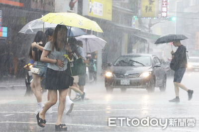 中南部今防大雨 後天又有鋒面「下周二前天氣不穩定」