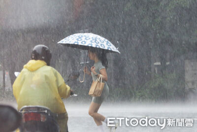 周末天氣一圖看 中南部豪雨灌爆「一片橘紅」