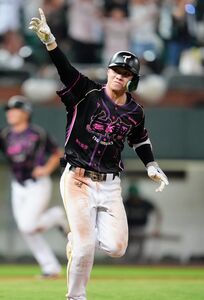台鋼9局下超級反撲！宋柏翰追平、曾子祐再見安　2比1逆轉勝味全