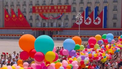 金正恩舉行歡迎儀式！　儀仗隊齊聲高呼：祝習近平同志身體健康