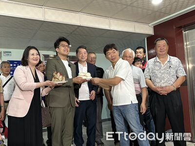 盼解決交通微血管堵塞 沈伯洋揭台北通勤族痛點、自行車道斷點多