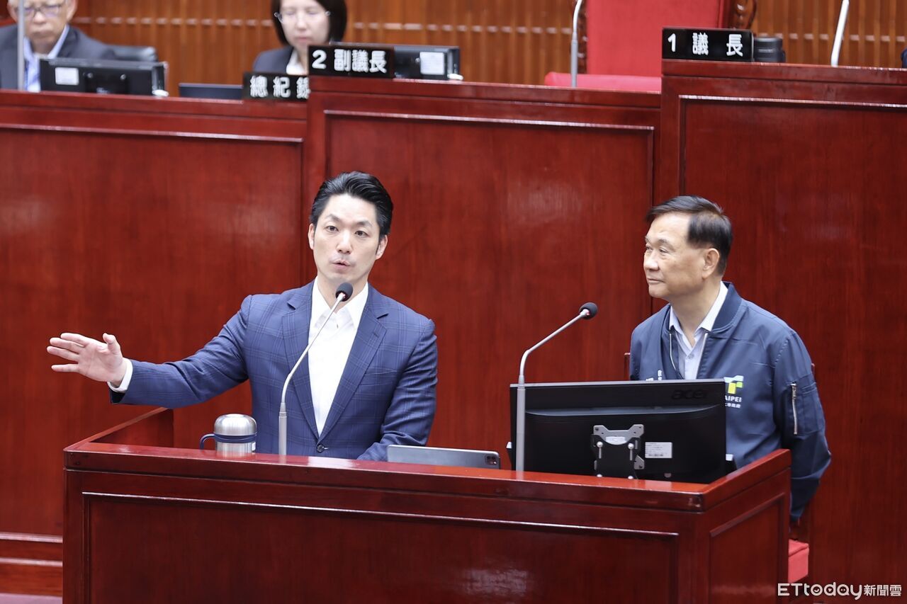 北市敬老卡將升級!300點開放超商、超市、藥局使用 可換豆漿鮮奶