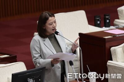 還原「殷瑋搶麥答詢」始末　何孟樺：藍營就愛蔣萬安無能的樣子